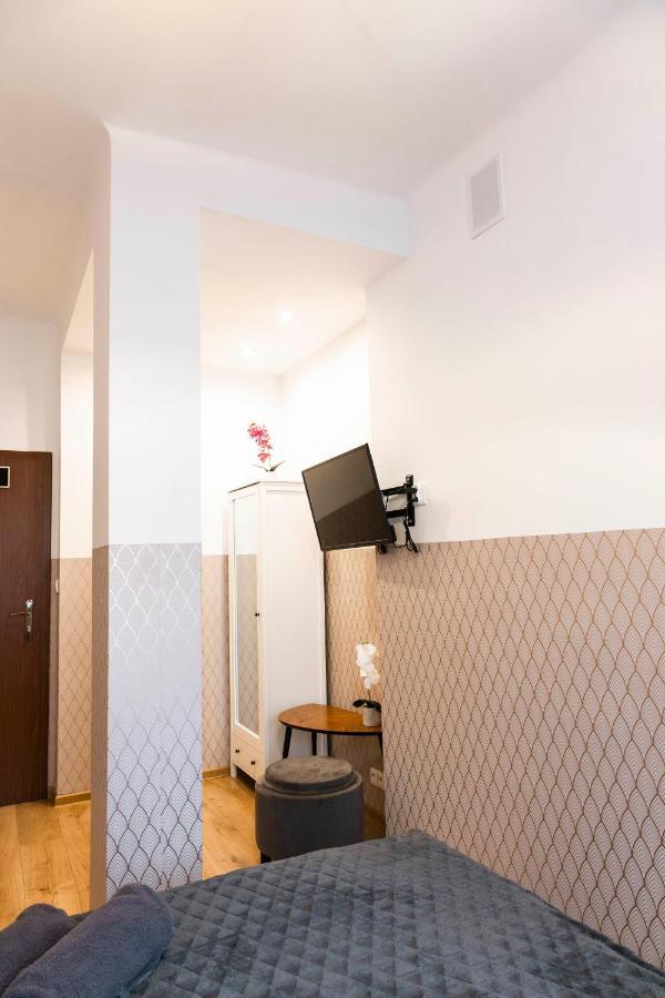 Clicktheflat Royal Route Warecka Apart Rooms Warsaw Exterior photo