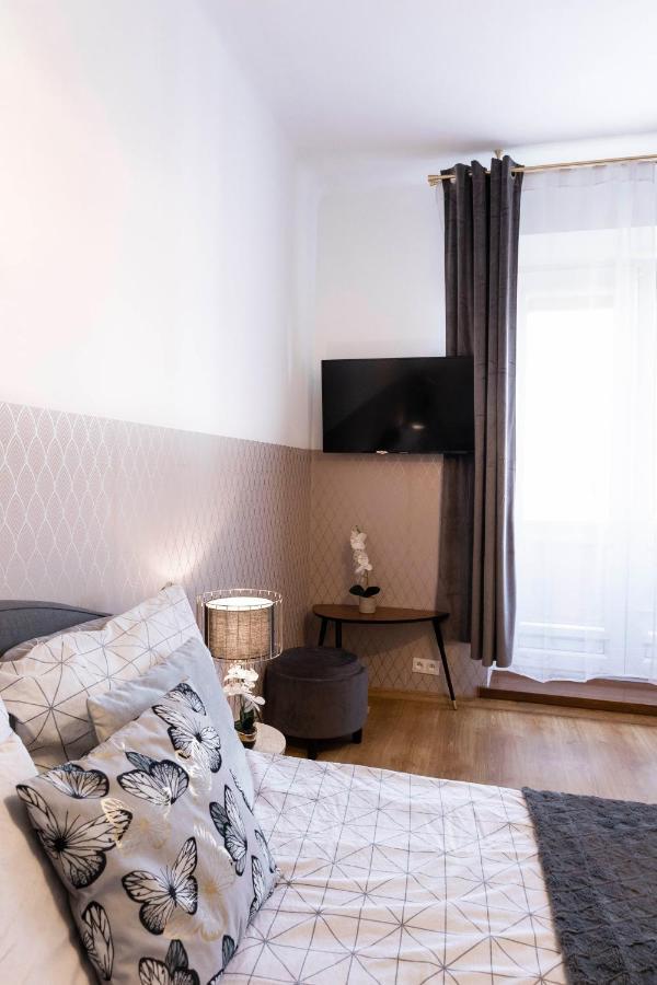 Clicktheflat Royal Route Warecka Apart Rooms Warsaw Exterior photo